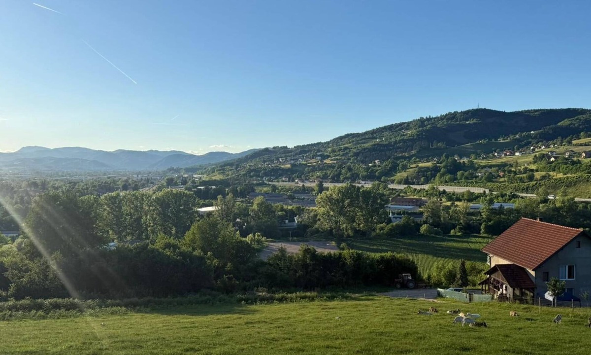 Visoko Cottage | View Retreat - Cozy 2-bedroom cottage in nice Visoko with AC and floor heating