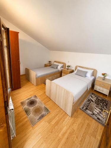 Braila House | Vilă Spațioasă, 4 dormitoare, zonă centrală, lângă Shopping Park Brăila