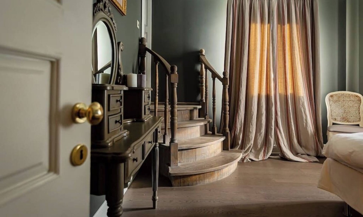Sinaia House | Vilegiatura Guesthouse - Garden, Fireplace and Sauna