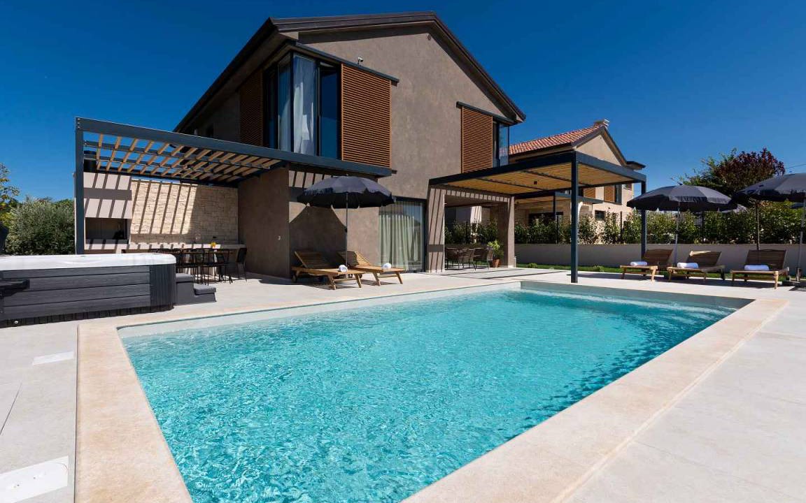 Kadumi House | Villa Albona