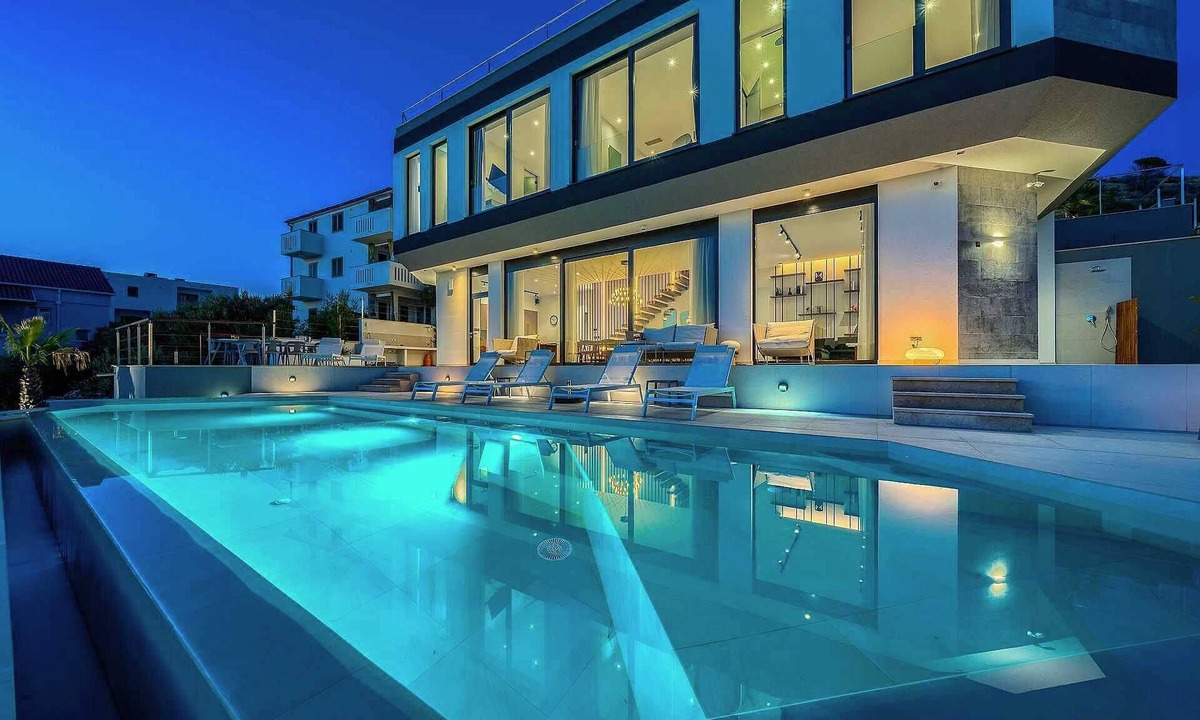 Podglavica Villa | Villa Allina, Luxurious 5- Bedroom Villa with Panoramic Views with Heated Pool
