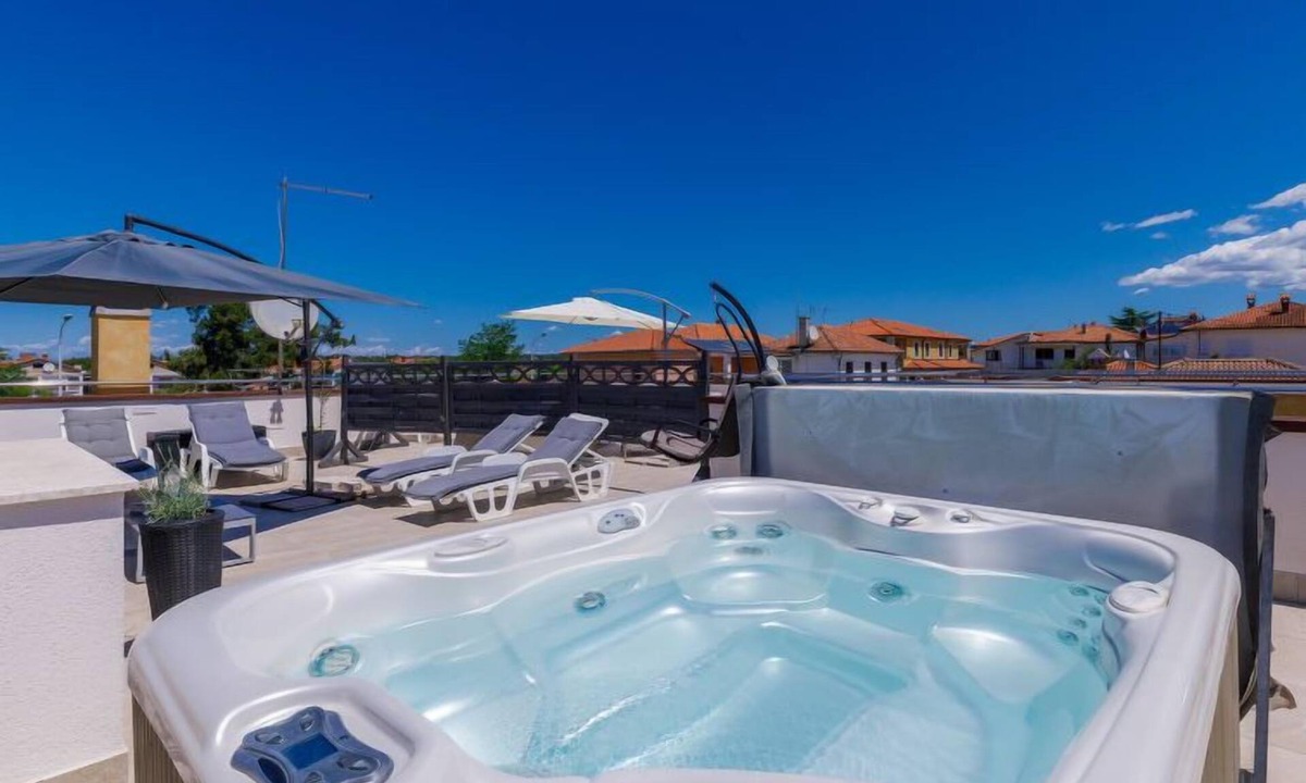 Umag Apartment | Villa Alpa by Interhome