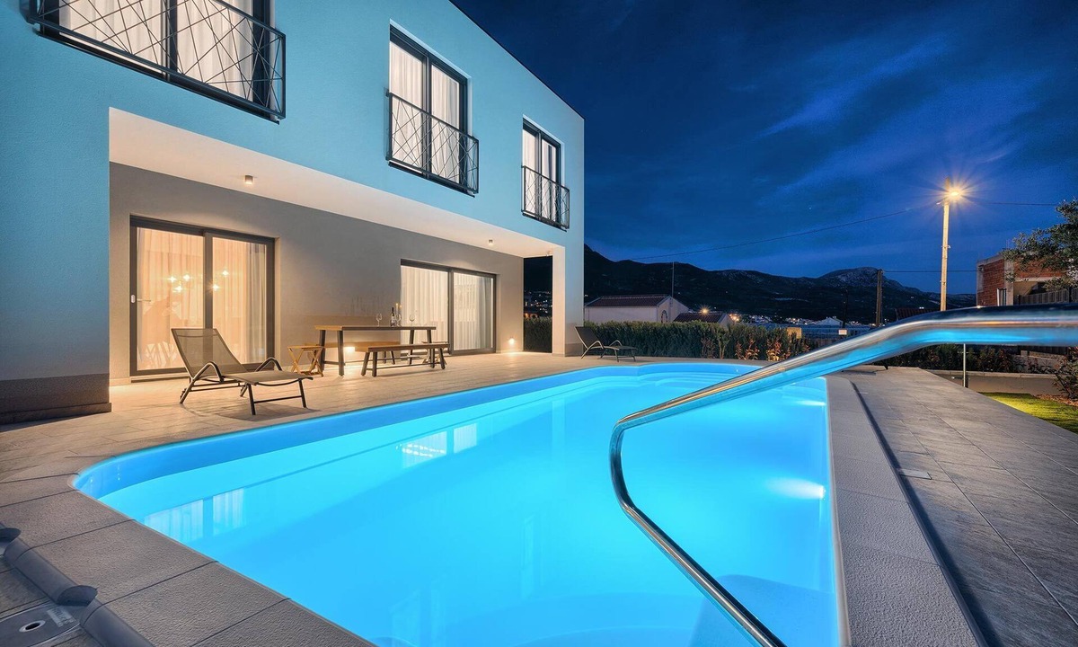 Rudine Villa | Villa Ammi - Swimming pool & Barbecue