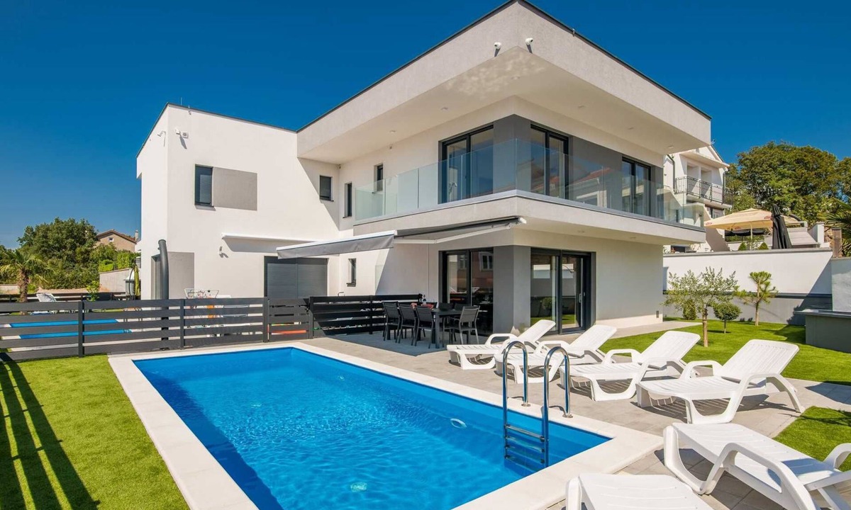 Malinska-Dubasnica Villa | Villa Andy with Pool