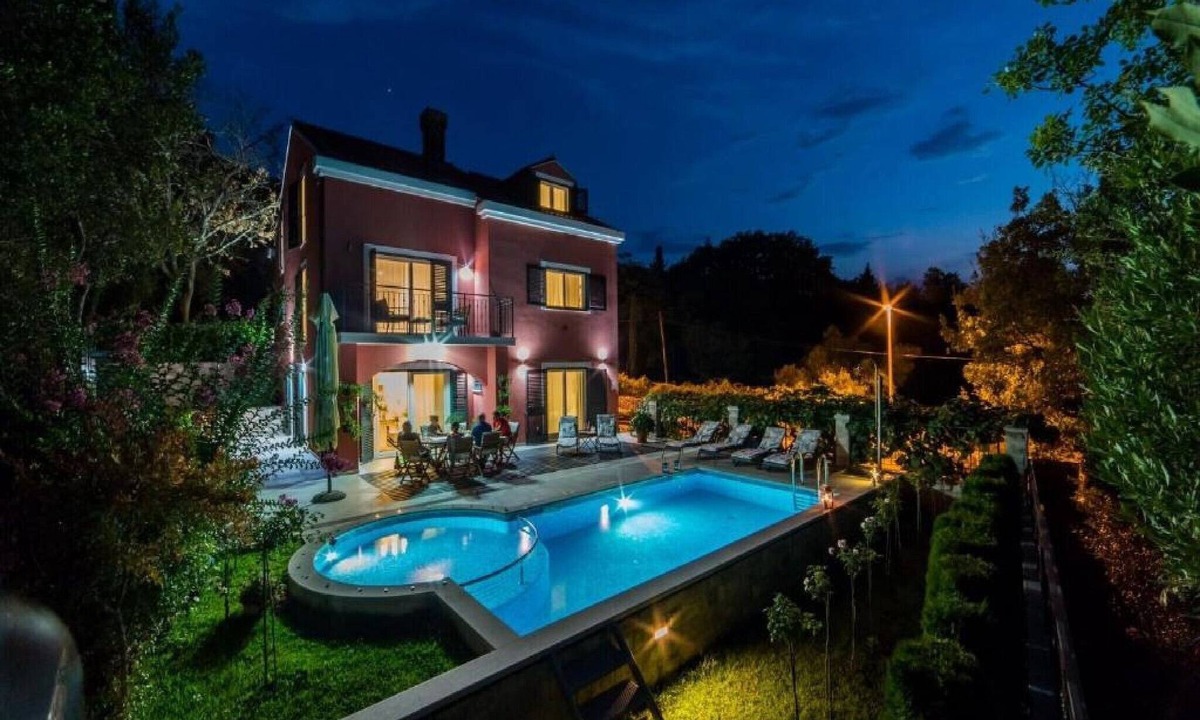 Gruda Villa | Villa Anita - Five Bedroom Villa with Swimming pool