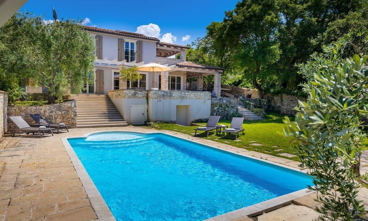 Rakovci Villa | Villa Ardiletta by Villsy