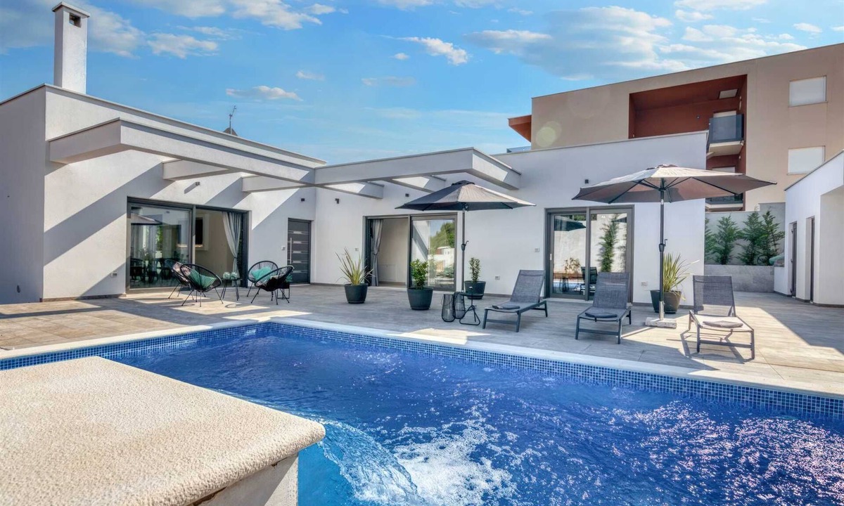 Pjescana Uvala Villa | Villa Arté M by MyWaycation