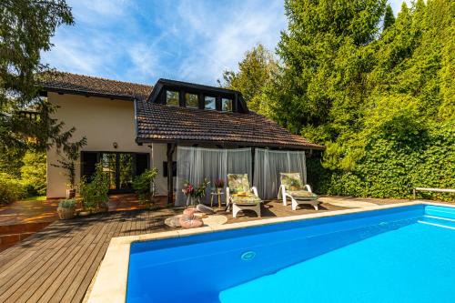 Duga Resa Villa | Villa Art Vita - Private Pool, Sauna & River Access