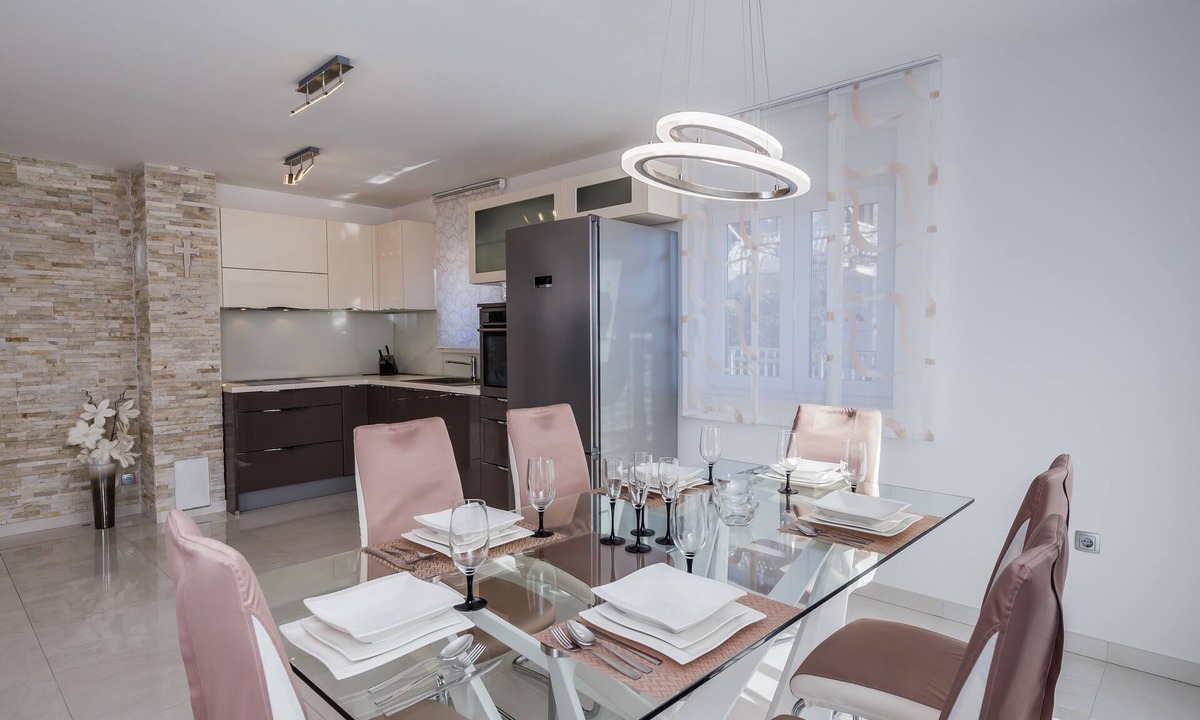 Kastel Luksic Apartment | Villa Axioma 4-Star Luxury Villa apt with some Sea View , close to beach