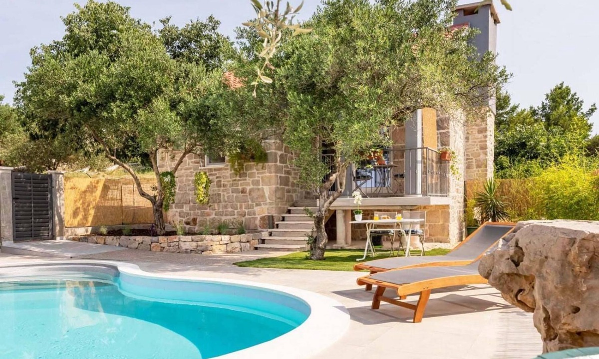 Sveti Filip i Jakov Villa | Villa Bella Vista - Two Bedroom Villa, Sleeps 4