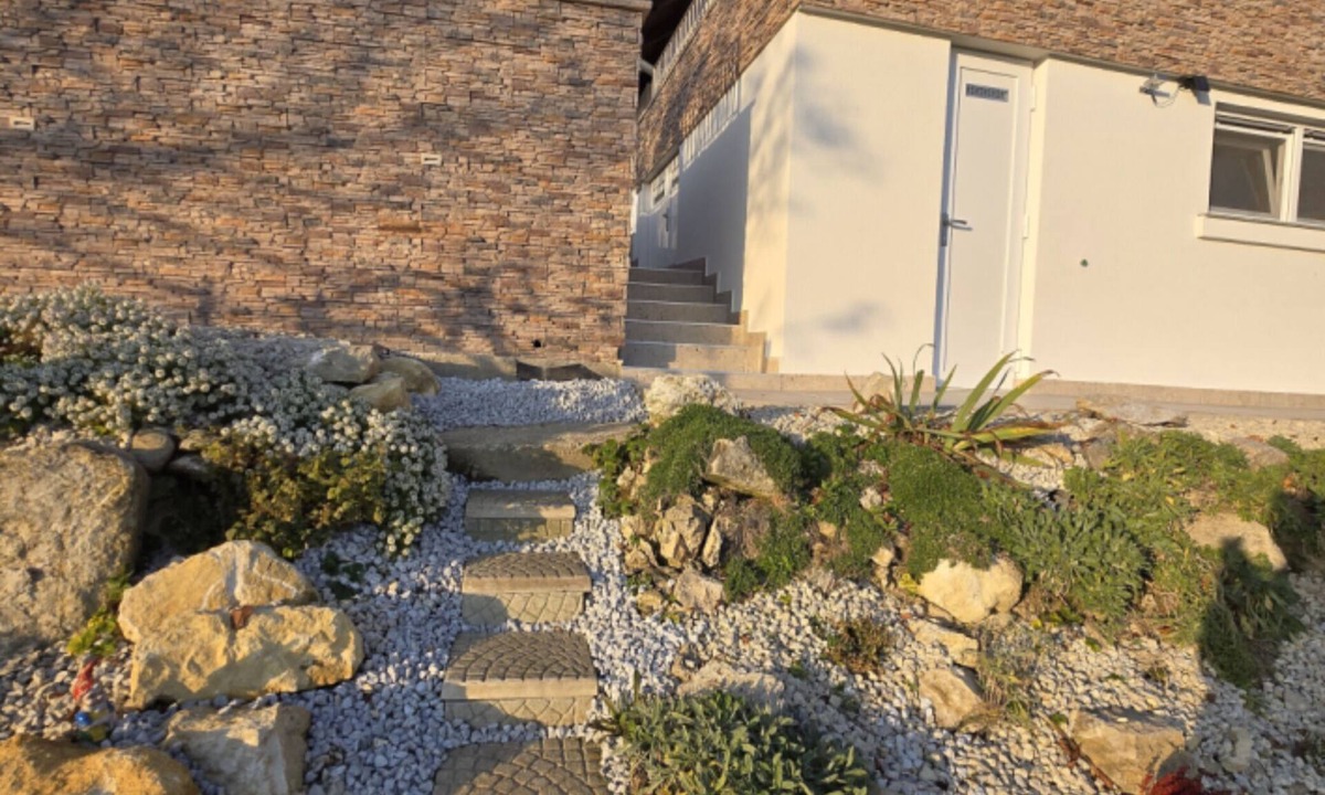 Ivanec Apartment | Villa Bella Vista - One Bedroom apartment with Balcony and View