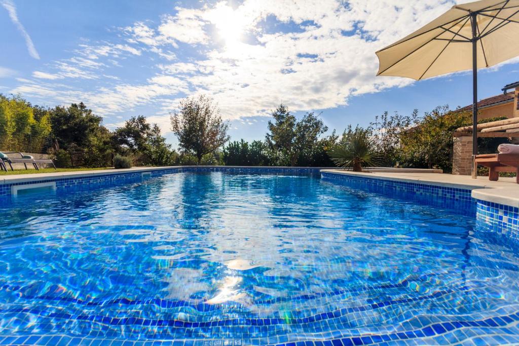 Krculi Villa | Villa Benina rossa 1