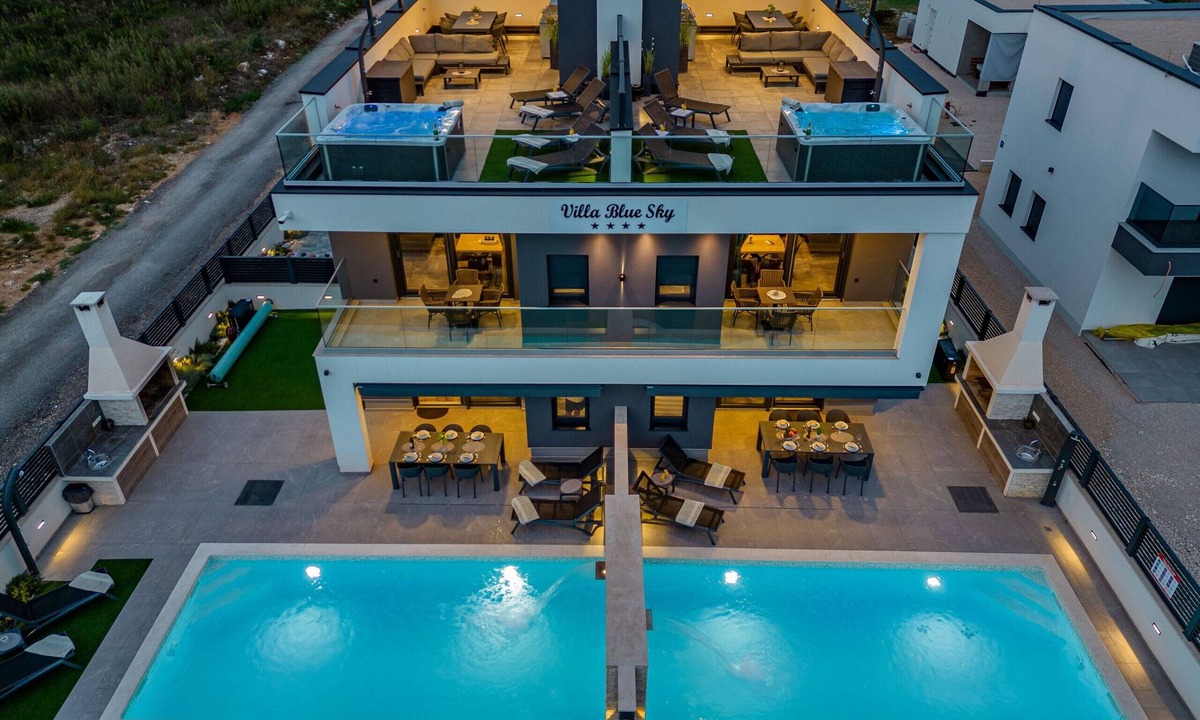 Turanj Villa | Villa Blue Sky, Turanj, next to the sea, private pool, barbecue, jacuzzi, rooftop terrace, www.zadarvillas