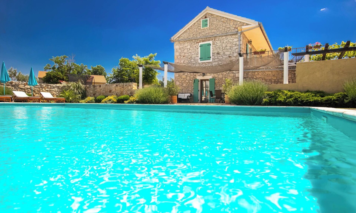 Sveti Filip i Jakov Villa | Villa Božini dvori Biograd