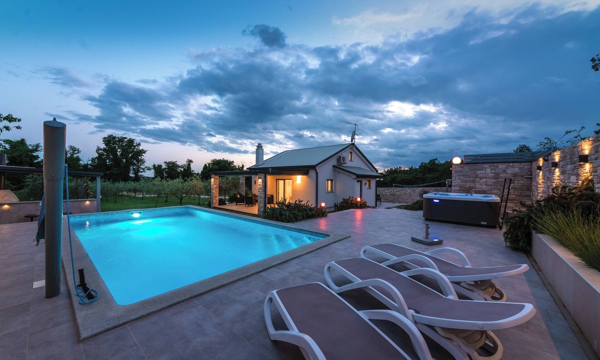 Babici Villa | Villa Crystallina