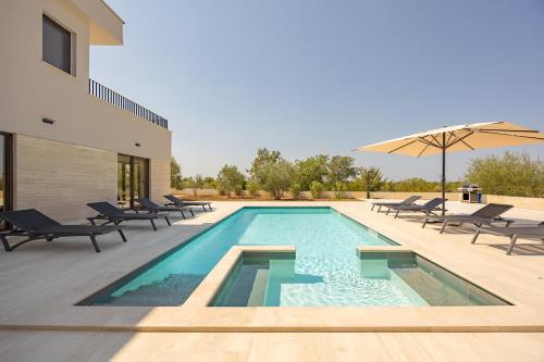 Policnik Villa | Villa Cvita by AdriaticLuxuryVillas