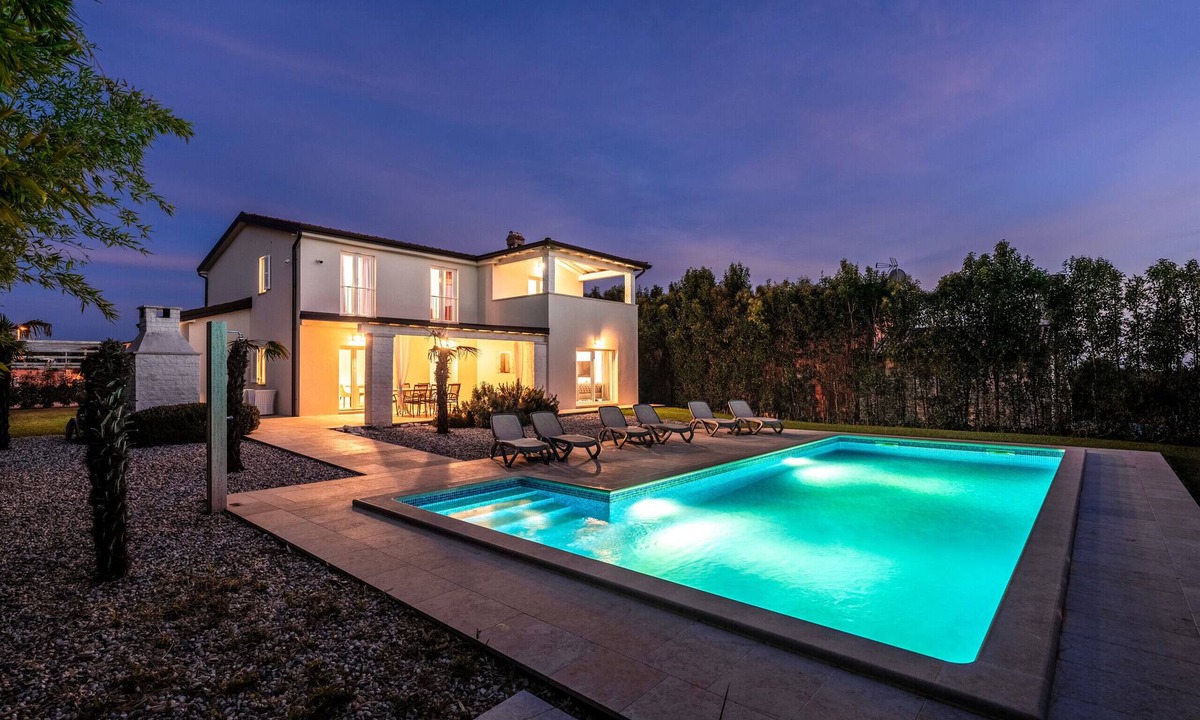 Labinci Villa | Villa Cvita Domenica near Poreč for 8 people with 40 m2 private pool - pet friendly