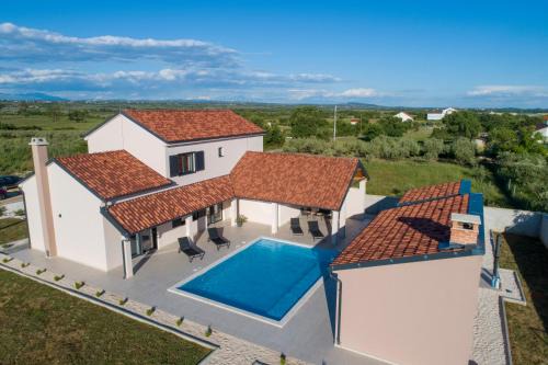 Zemunik Donji Villa | Villa DOKA