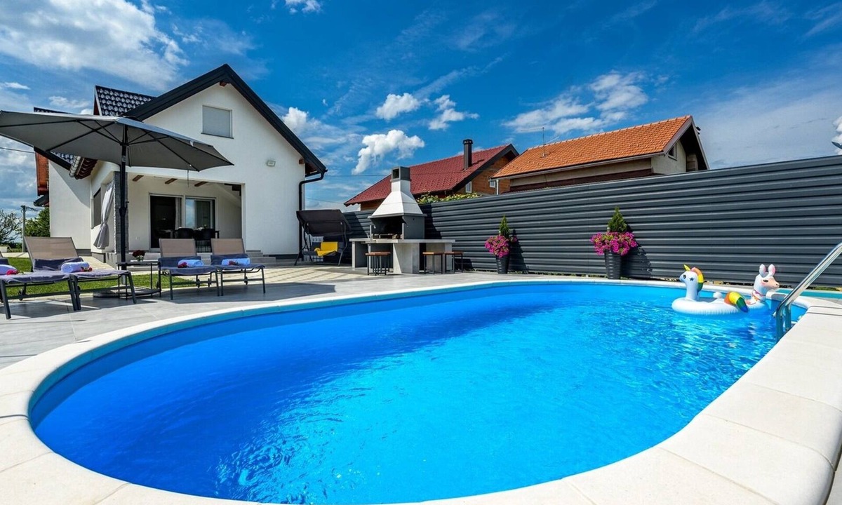 Gornji Kneginec Villa | Villa Dom&San by Villas Guide