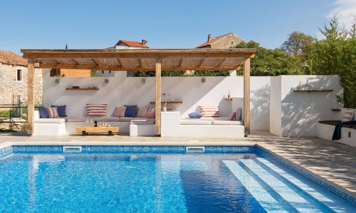 Cepljani House | Villa Flavia Traditional stone house with a pool