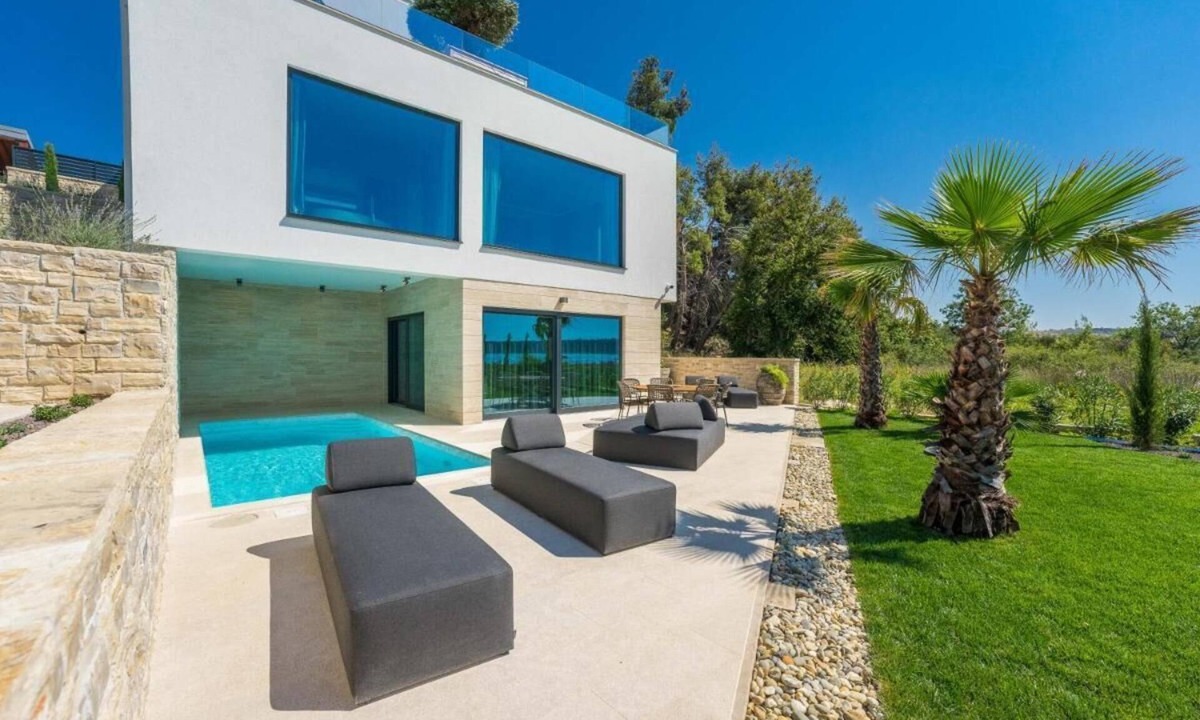 Ljubac Villa | Villa Four Seasons Ljubac Seaside