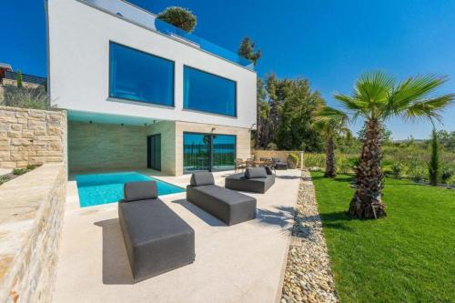 Ljubac Villa | Villa Four Seasons Ljubac Seaside