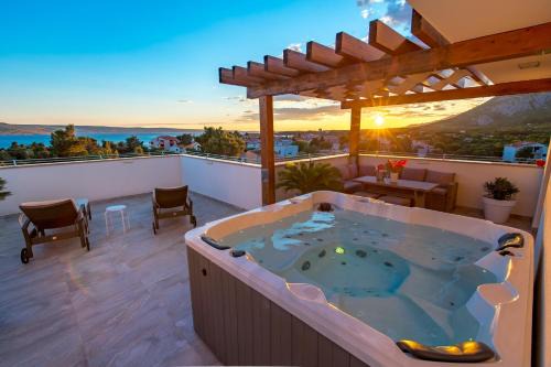 Seline Villa | Villa Grandioza