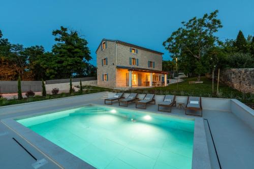 Kanfanar Villa | Villa Heureka-amazing heated pool and sauna