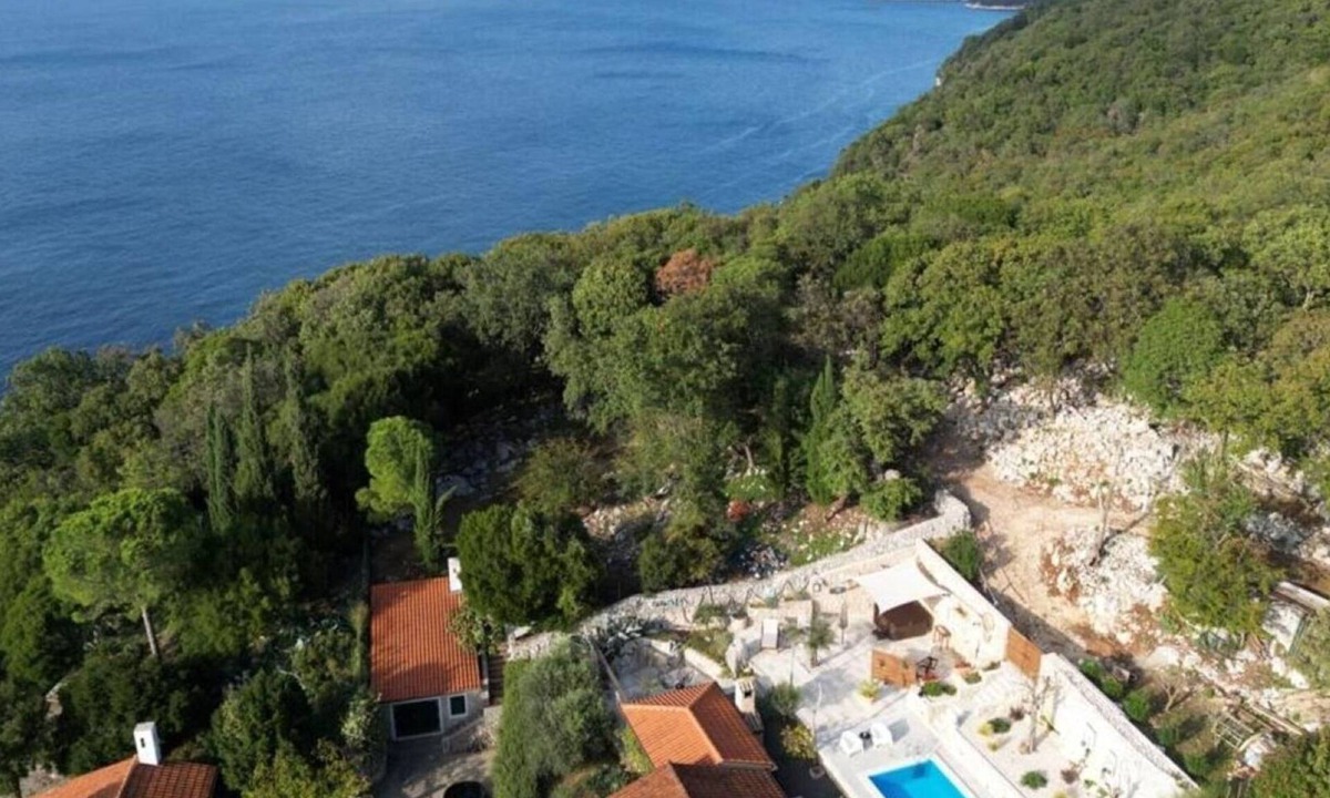 Porozina Villa | Villa Imortele aria with pool by Villas Guide