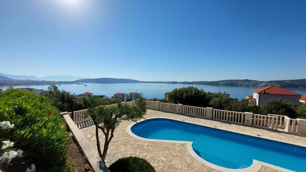 Seget Donji Apartment | VILLA IRENA - Longevity Retreat