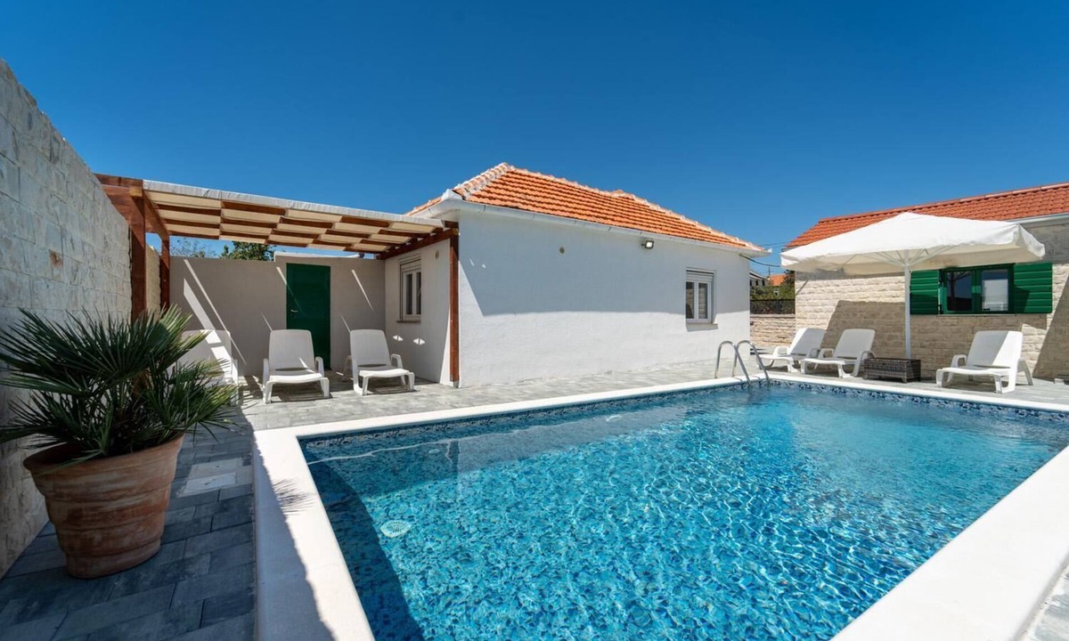 Donje Rastane Villa | Villa Iva - Three Bedroom Villa, Sleeps 6