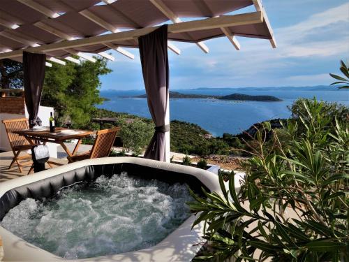 Tkon Villa | Villa Kornati