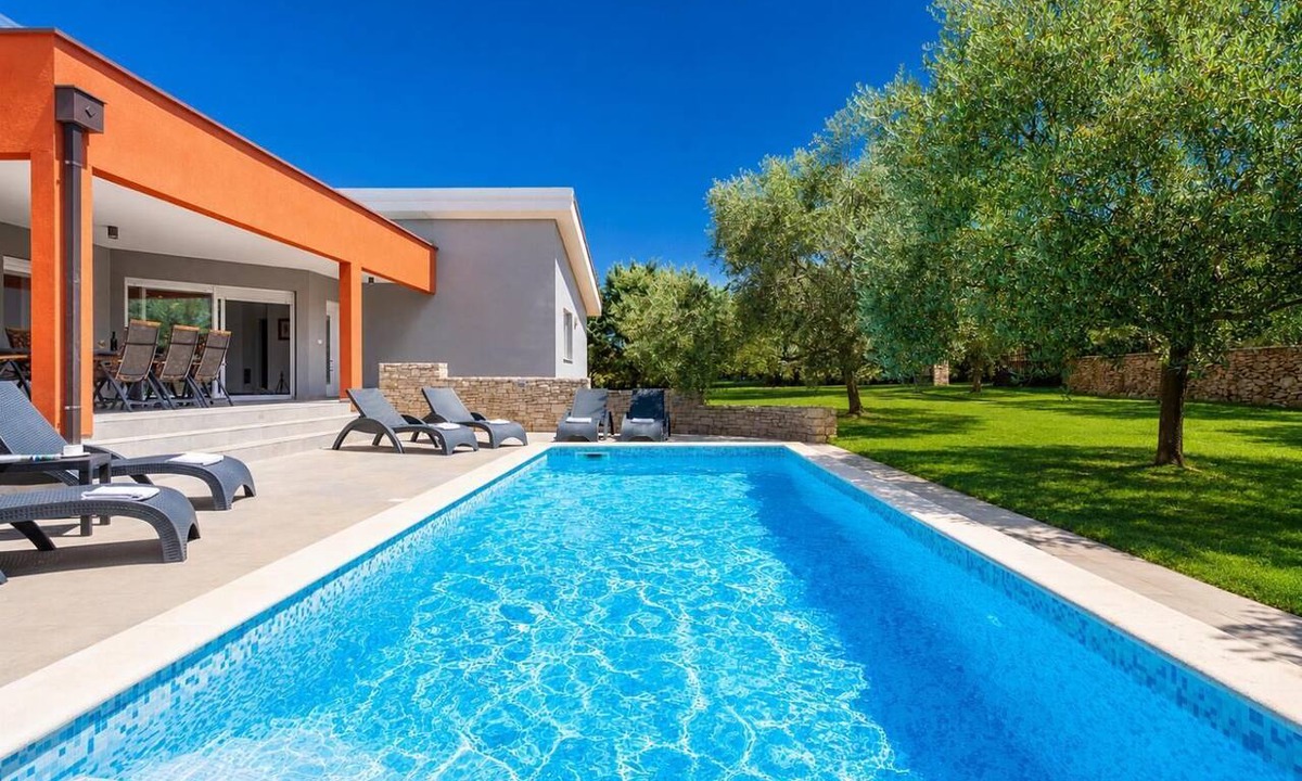 Krnica Villa | Villa Krnica - Four Bedroom Villa, Sleeps 8