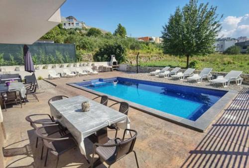 Podstrana Villa | Villa La Famiglia with private heated pool