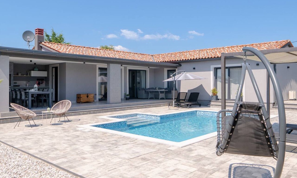 Stokovci Villa | Villa Lana - Cabrunici by Villas Guide