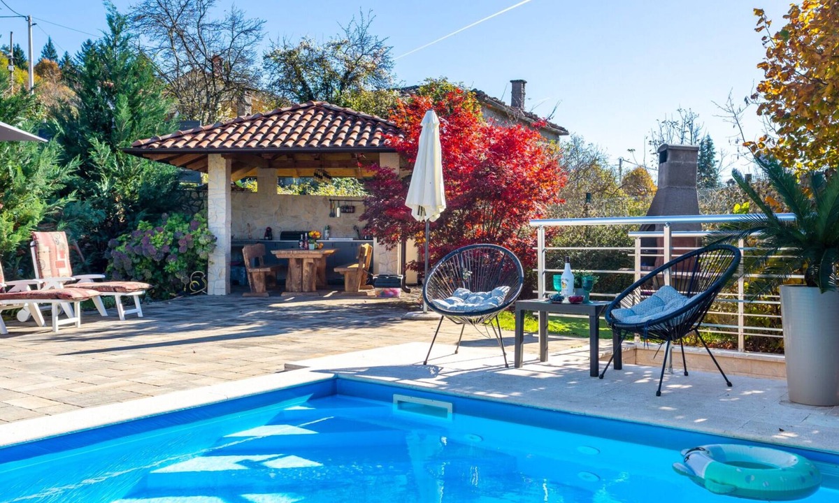 Lipa Villa | Villa Lemily with private pool by Villas Guide