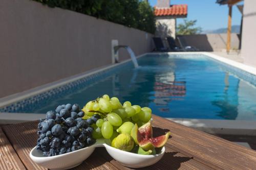 Kastel Sucurac Villa | Villa LIFE