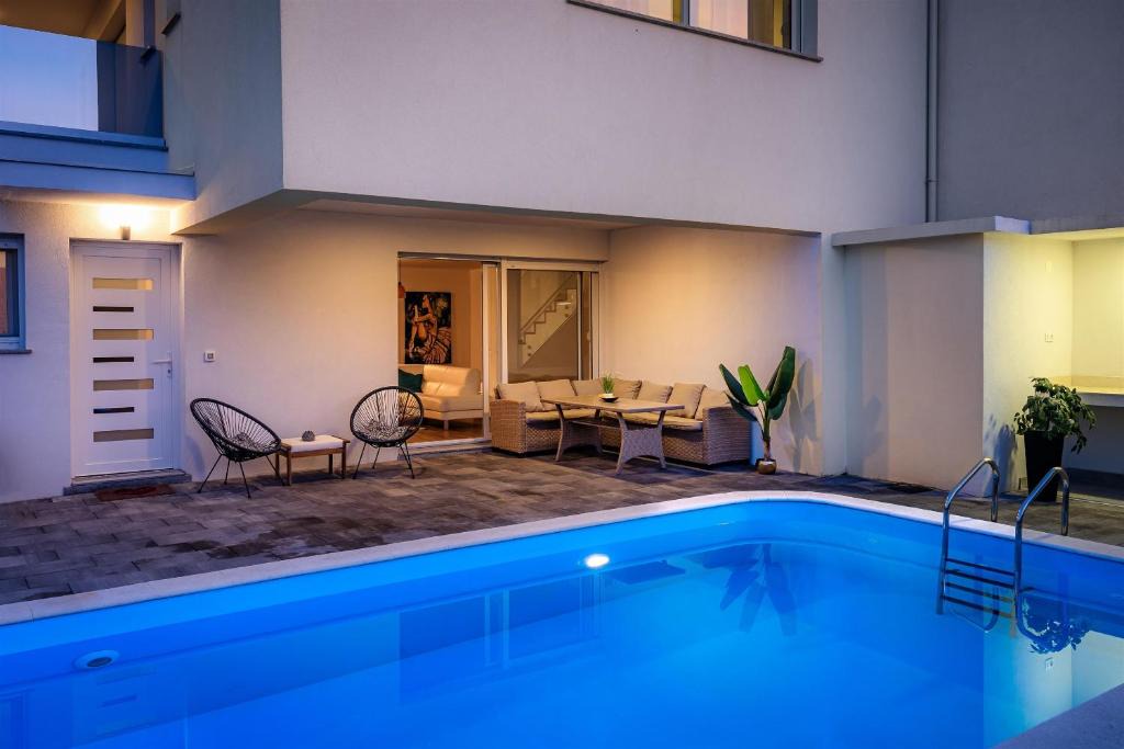Srima Villa | Villa Loreta