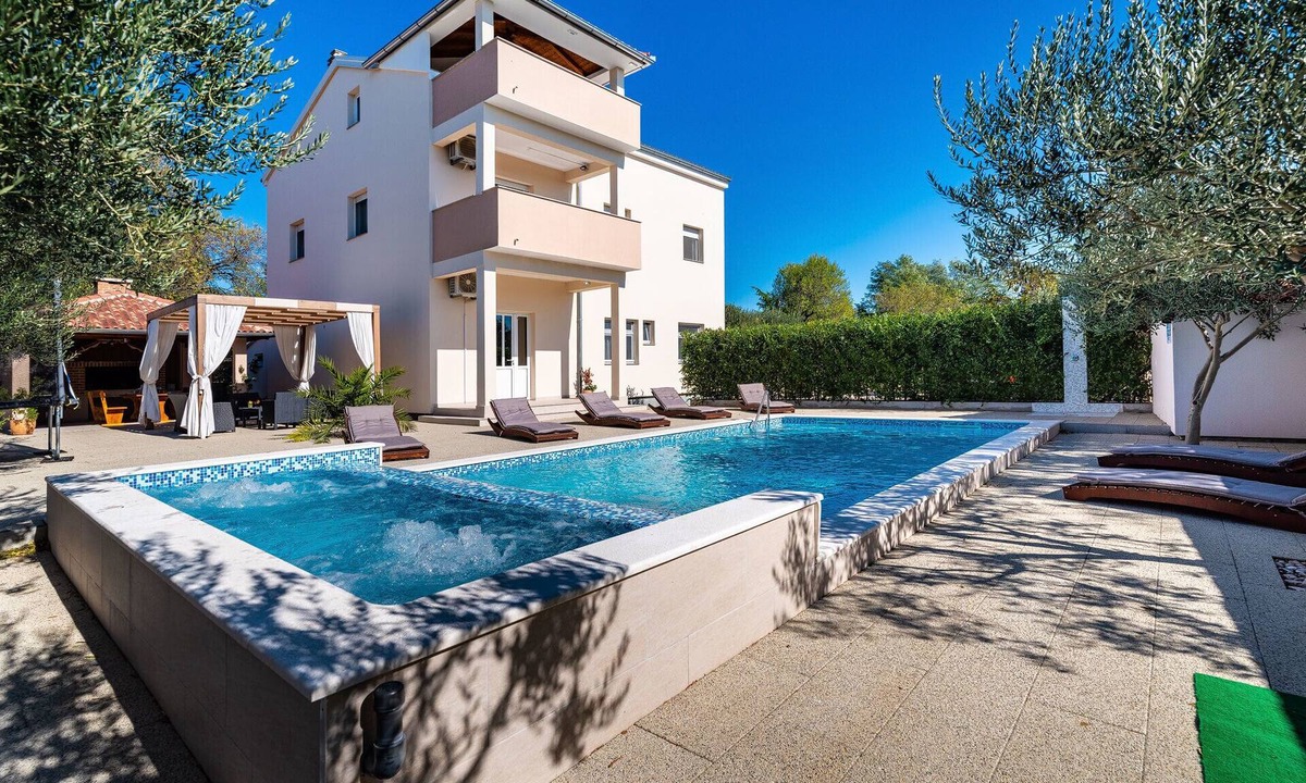 Velim Villa | Villa Luce nearby Zadar – Crovillas GmbH