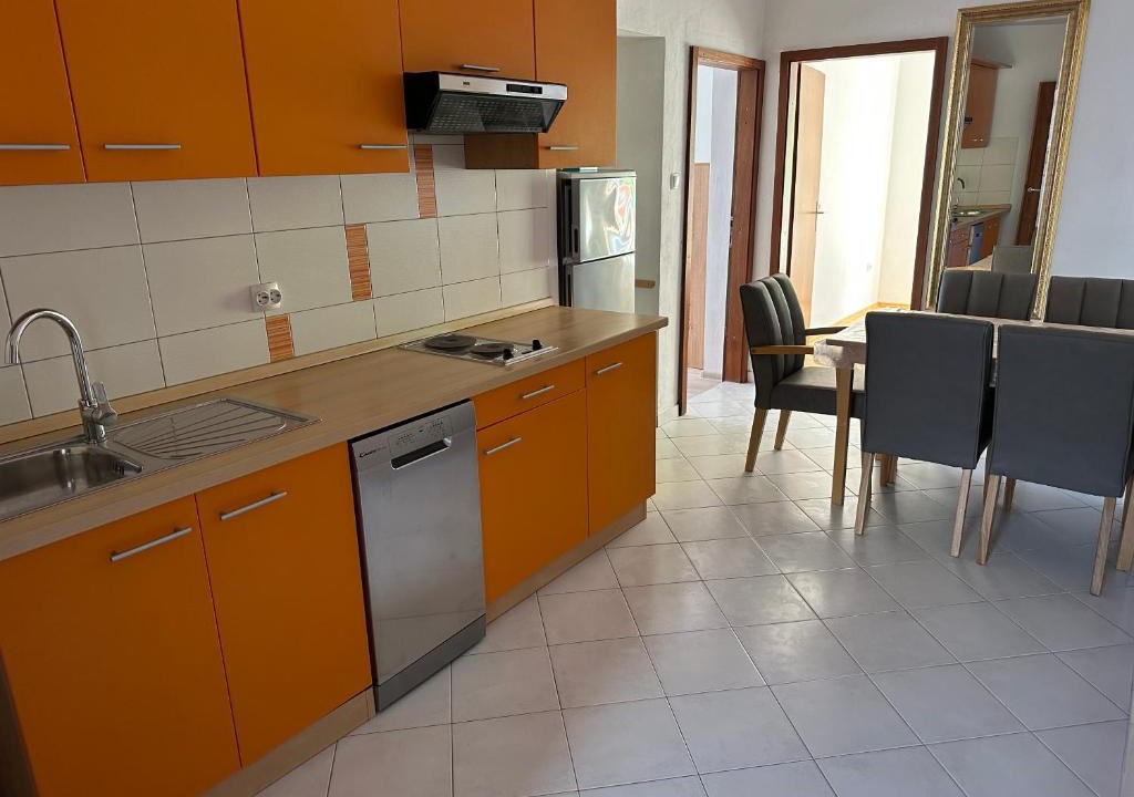 Ljubac Apartment | Villa M, App 4 - 6 persons direct on the seaside, 1st floor