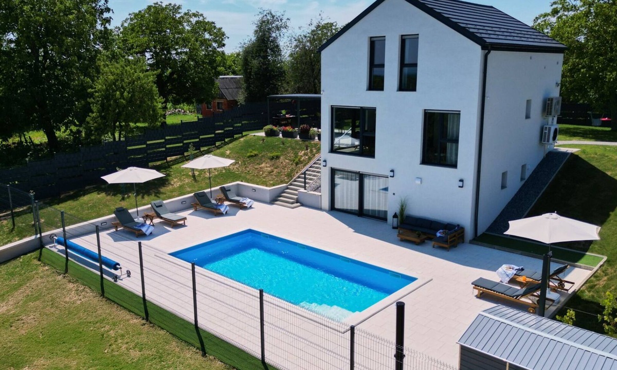 Severin Villa | Villa M.I.L.A. by Villas Guide
