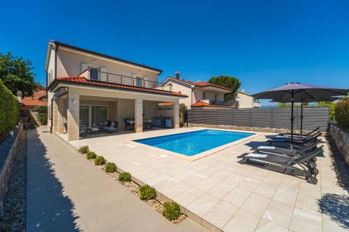 Porat Villa | Villa Magdalena
