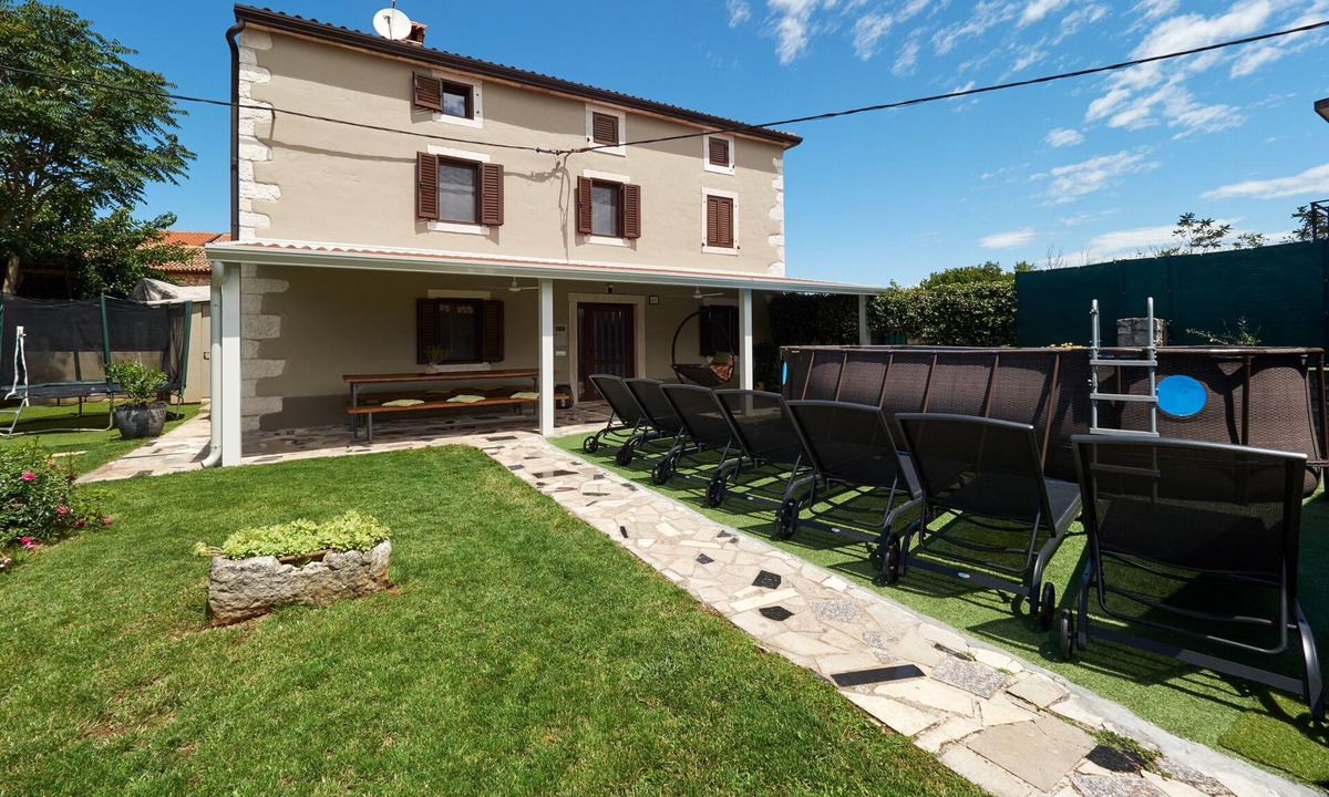 Cepljani Villa | Villa Mala Petra - Four Bedroom Villa with Pool