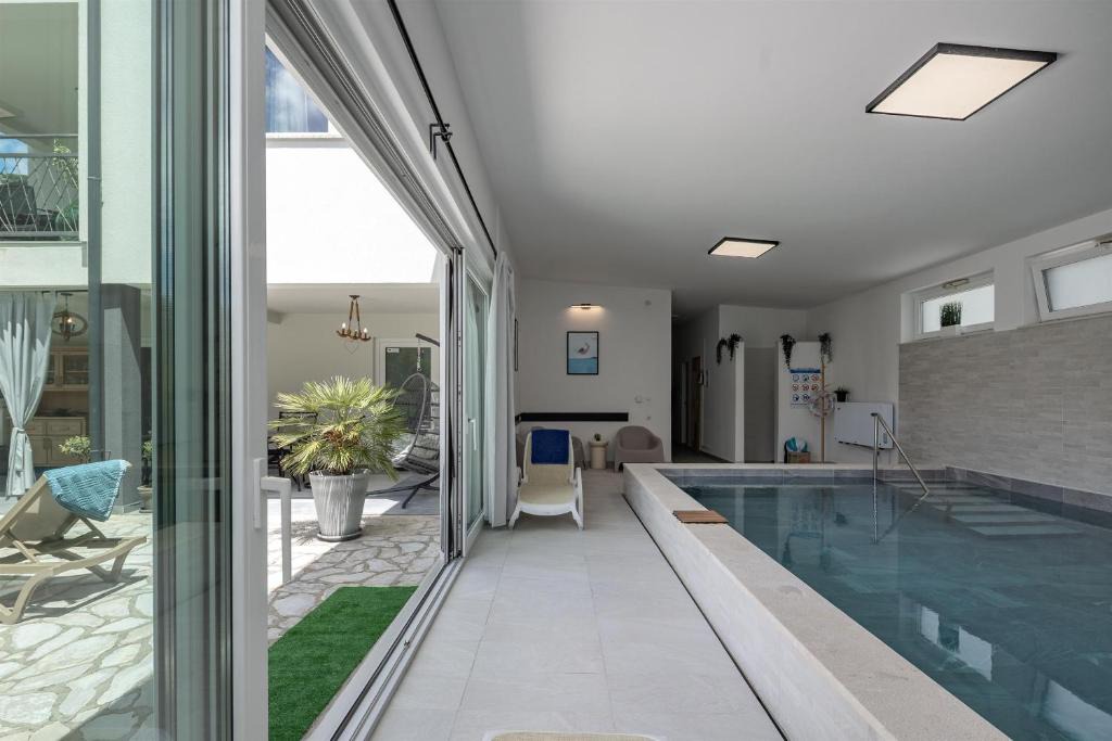 Tribalj Villa | Villa Manea