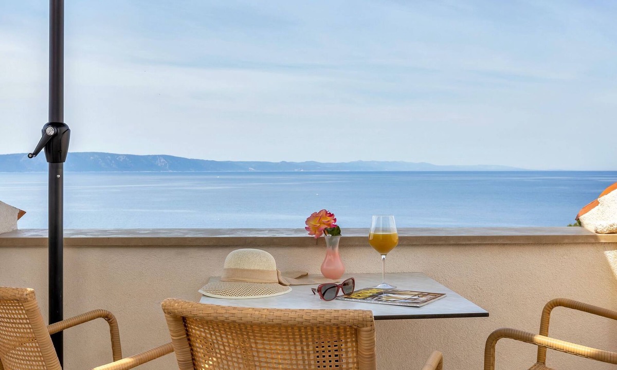 Drasnice Apartment | Villa Margitta mit Pool, Tennisplatz und Meerblick by Interhome
