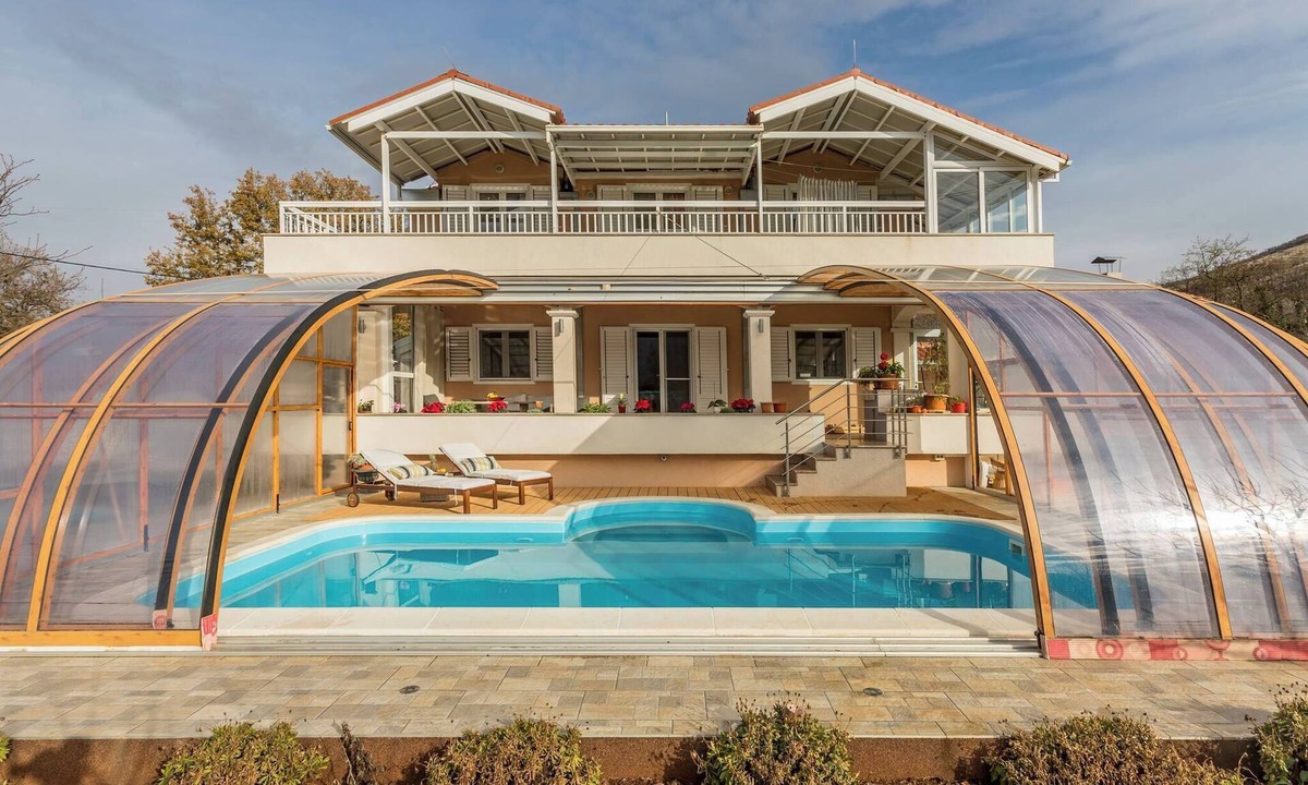 Dugopolje Villa | Villa Maria-luxury villa with pool and tenis court