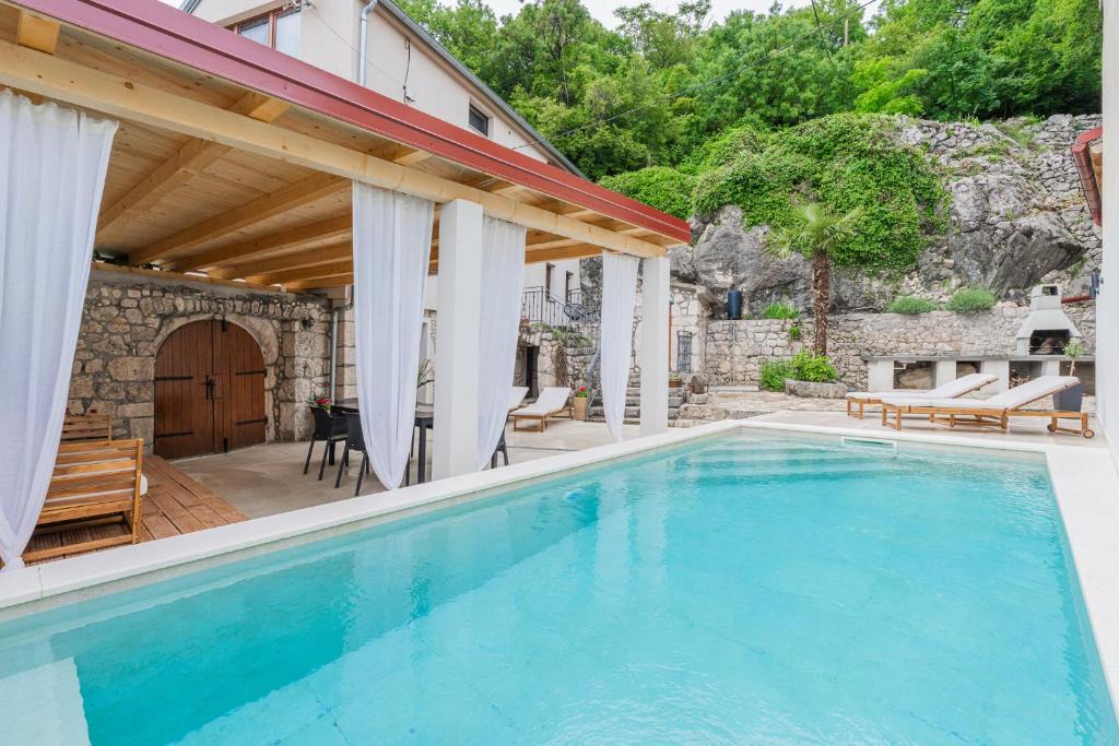 Bribir House | Villa Marisan