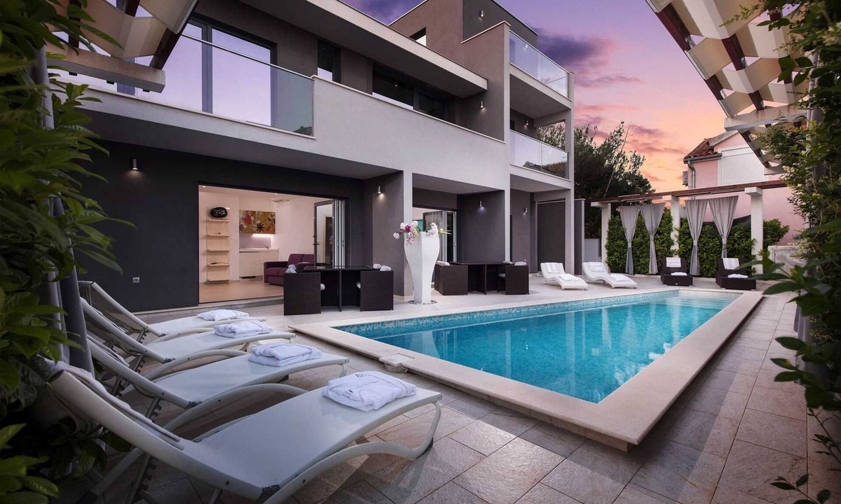 Rogoznica Villa | Villa Martinis in Rogoznica with private heated pool, for up to 14 persons