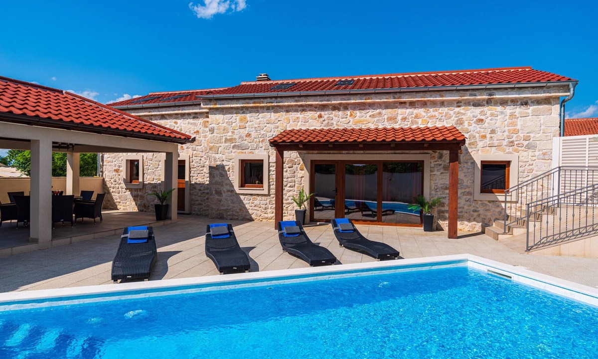 Debeljak Villa | Villa Miandri with heated pool
