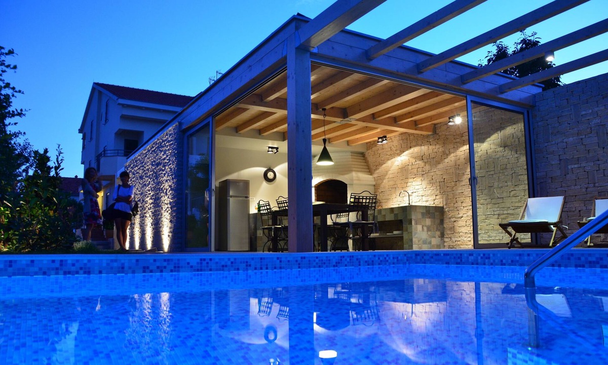 Sukosan Apartment | Villa Mirakul